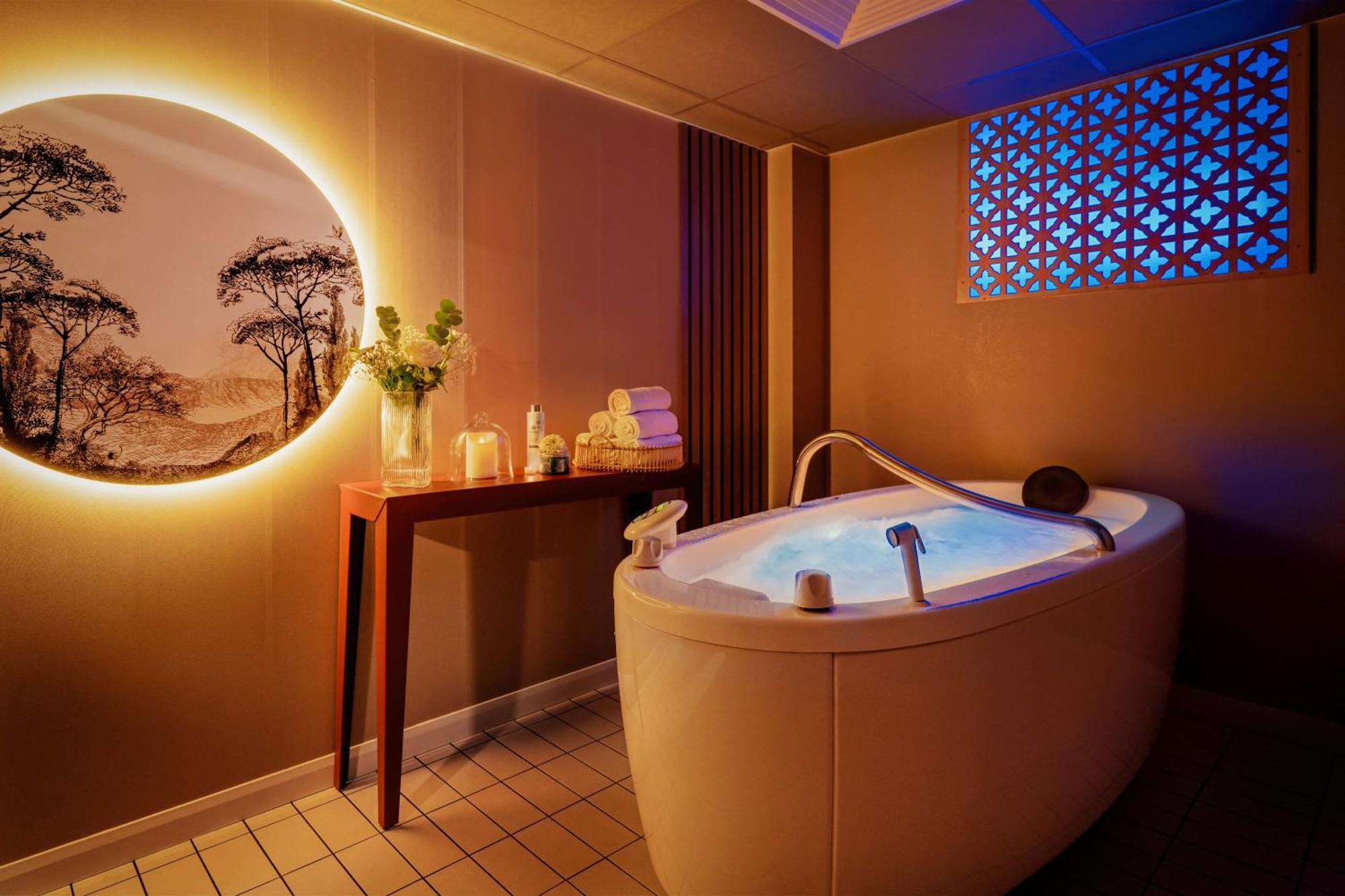 พรีเมียร์ คลาส ดูอาร์เนเนซ Hotel ดูอาร์เนอนี ภายนอก รูปภาพ