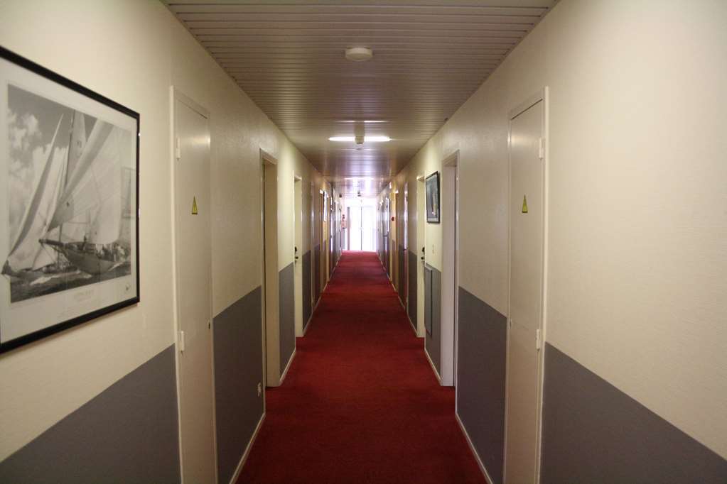 พรีเมียร์ คลาส ดูอาร์เนเนซ Hotel ดูอาร์เนอนี ภายนอก รูปภาพ